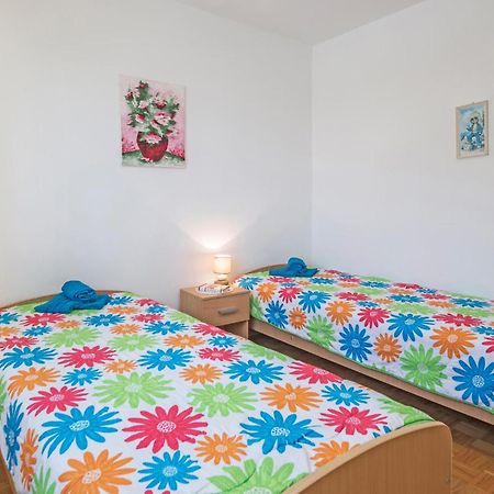 Gorgeous Apartment In Pula With House Sea View Εξωτερικό φωτογραφία